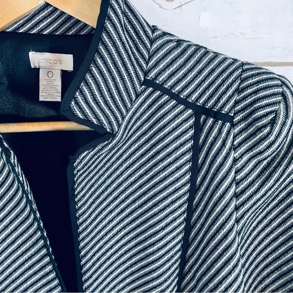 Chicos | Military style blazer jacket - Picture 2 of 8